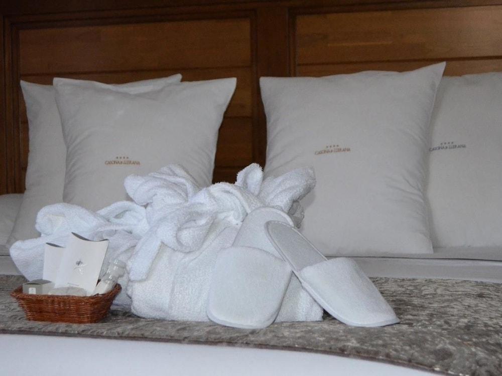 Akla Hotel Suites Valles Pasiegos Saro 외부 사진