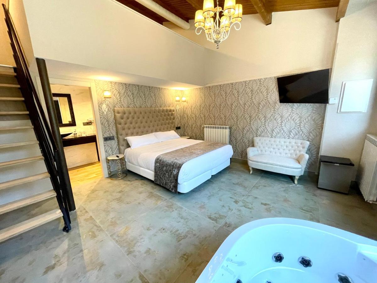 Akla Hotel Suites Valles Pasiegos Saro 외부 사진