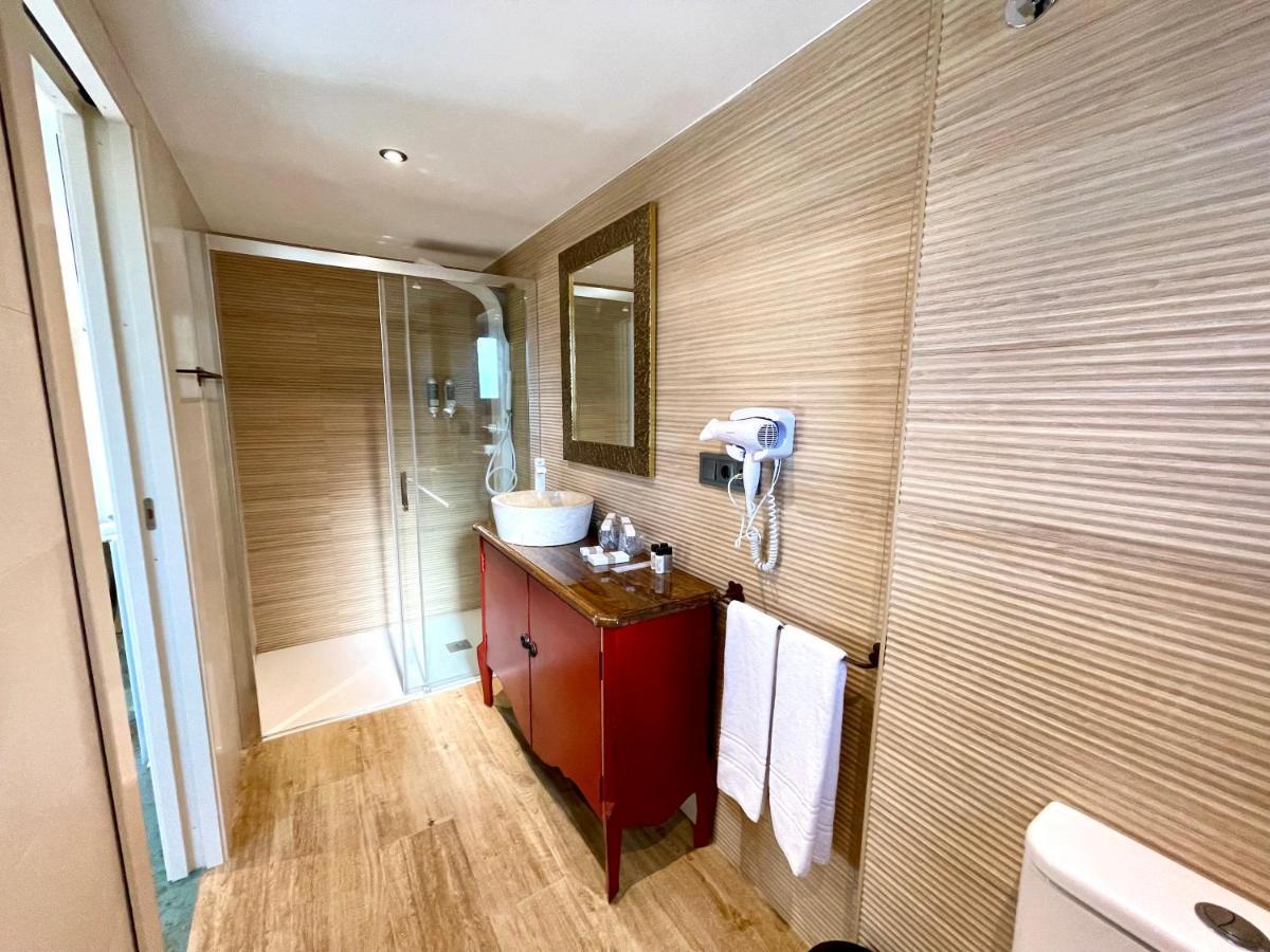 Akla Hotel Suites Valles Pasiegos Saro 외부 사진