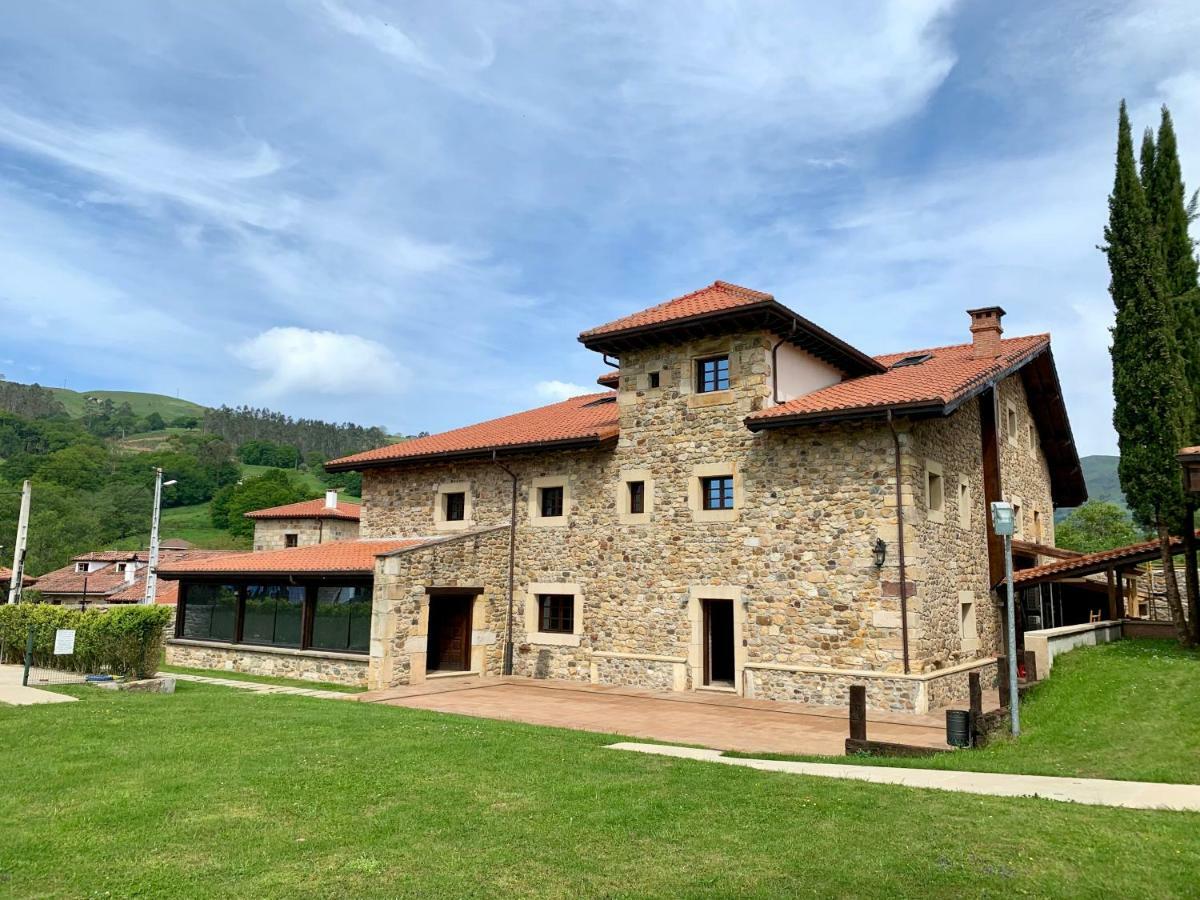 Akla Hotel Suites Valles Pasiegos Saro 외부 사진