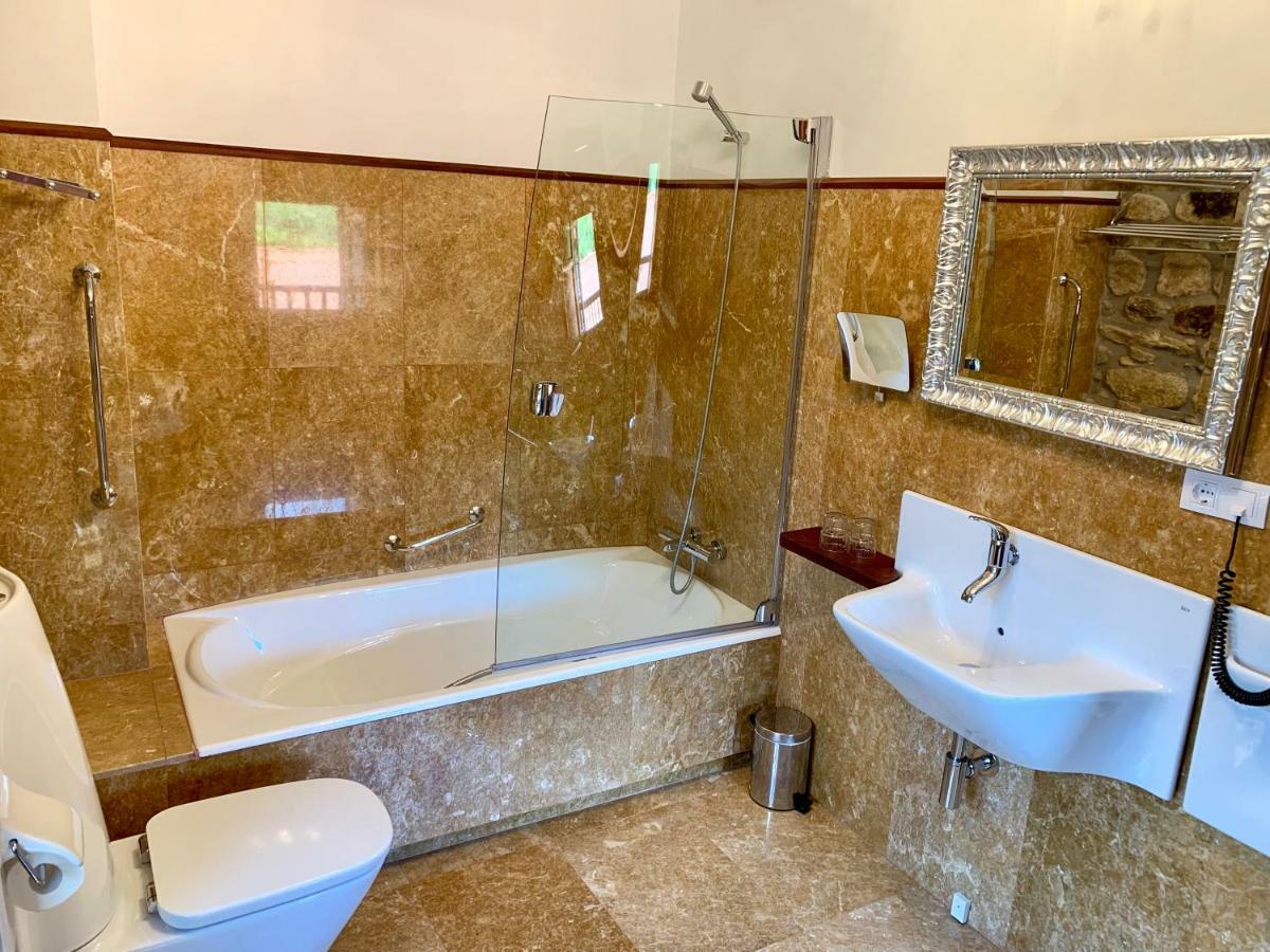 Akla Hotel Suites Valles Pasiegos Saro 외부 사진