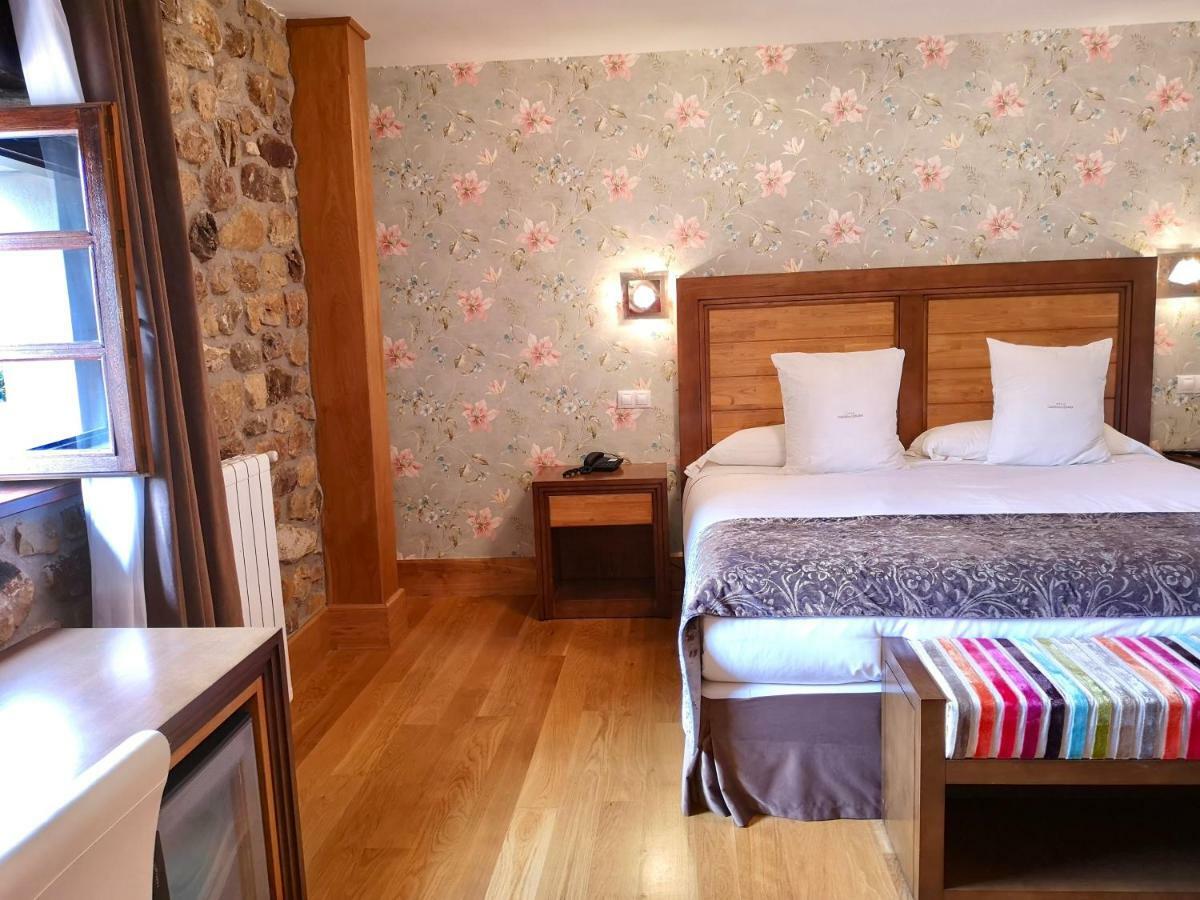 Akla Hotel Suites Valles Pasiegos Saro 외부 사진