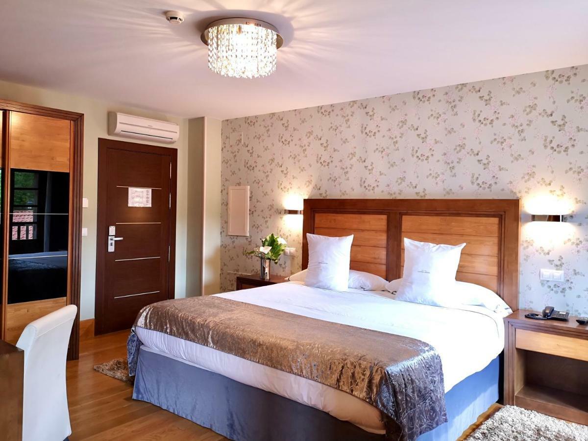 Akla Hotel Suites Valles Pasiegos Saro 외부 사진